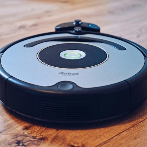 Co wyróżnia modele iRobot Roomba i dlaczego mają lepsze opinie niż tańsze zamienniki z Azji?